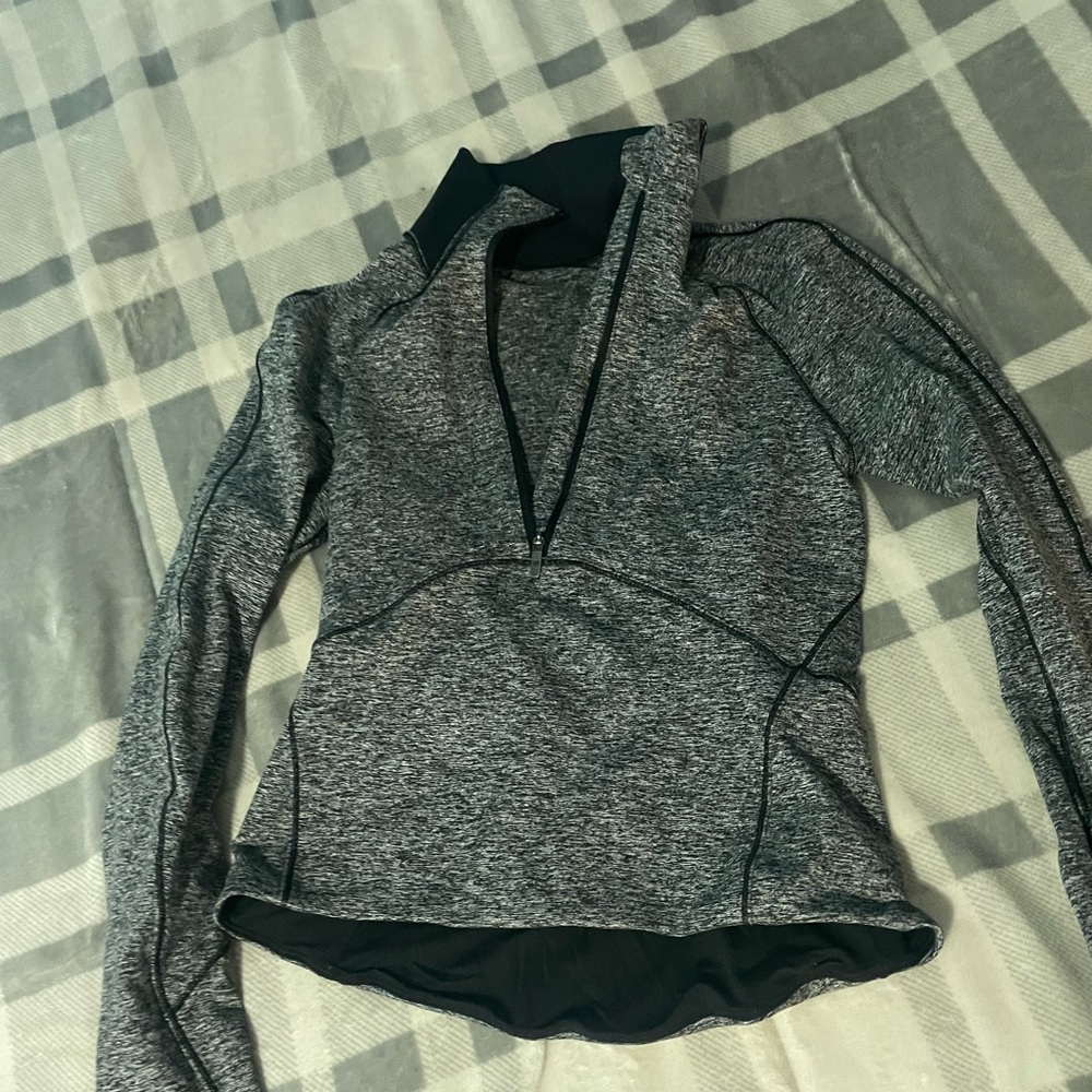 Lululemon long sleeve top